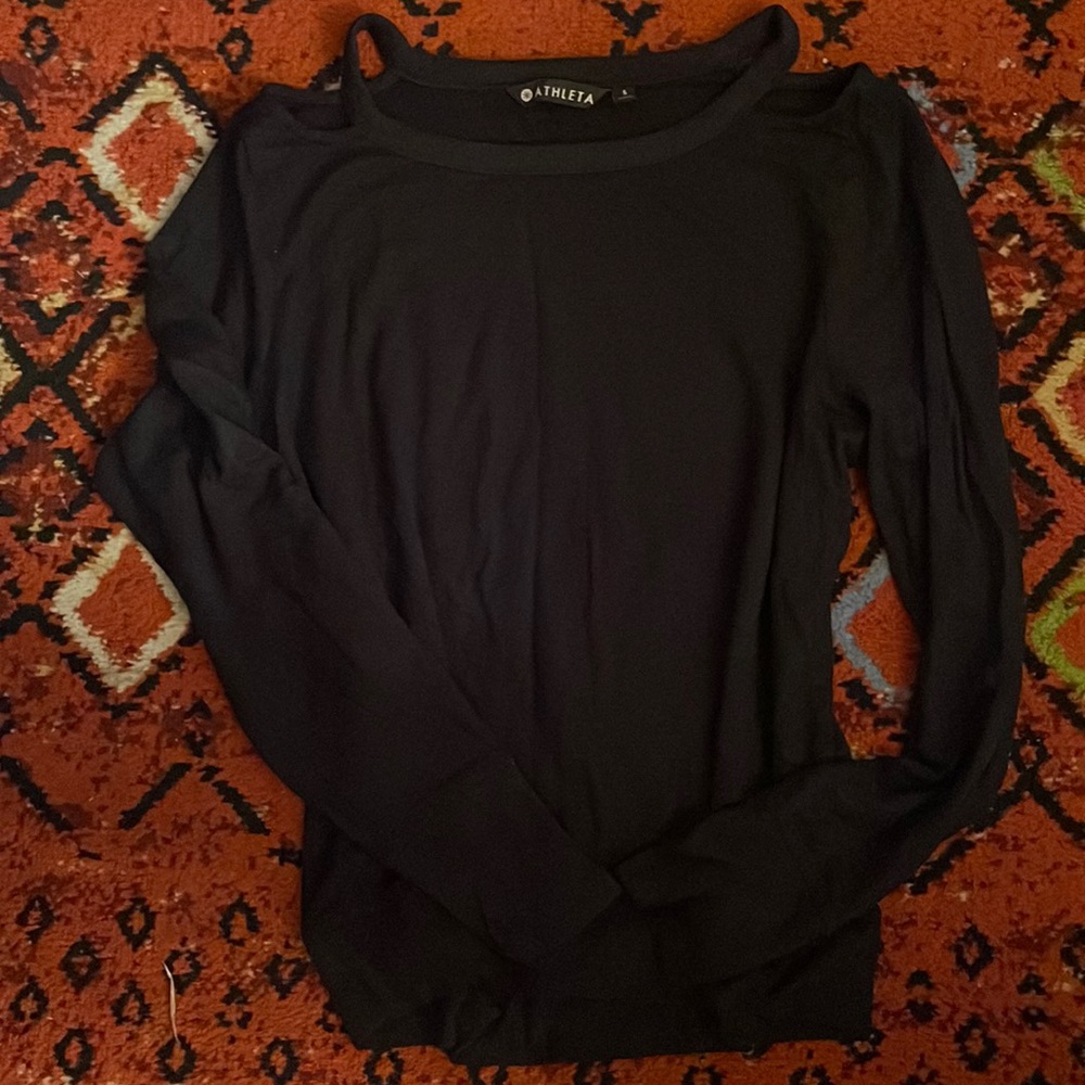 Women's ATHLETA black top long sleeves